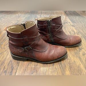 Vintage FRYE - Leather Zip Booties